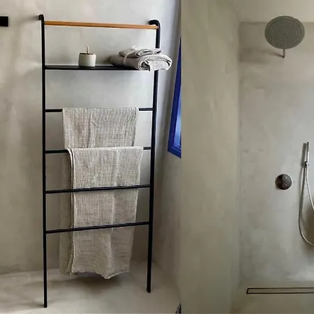 Inspirational - To Rest & To Work Apartment
